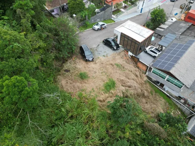Terreno Amplo com Excelente Viabilidade de Construção nas Nações, Balneário Camboriú