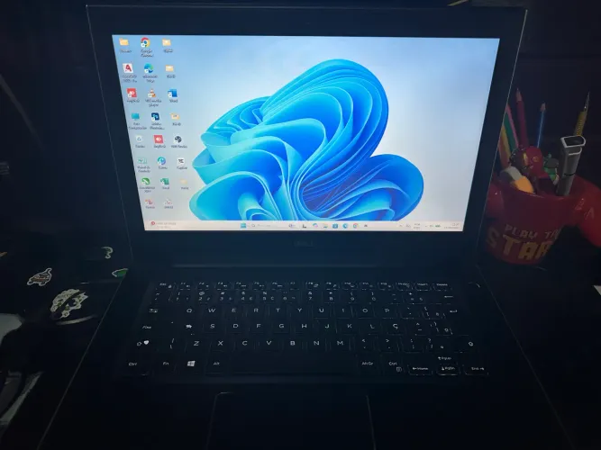 Dell Vostro 5471 Top de Linha i7 8ª Geração SSD - Muito Conservado