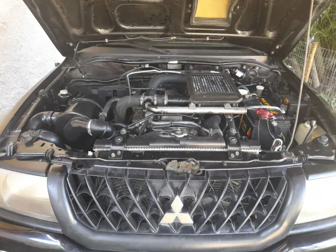 Mitsubishi Pajero GLS 2.8 Diesel Turbo Mec. 2000