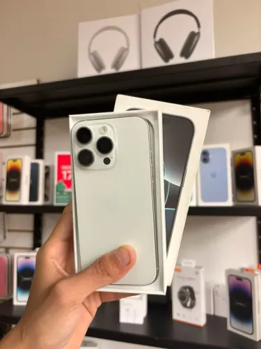 Iphone 16 pro 256GB com qualidade garantida. Chame no zap e garanta o seu!