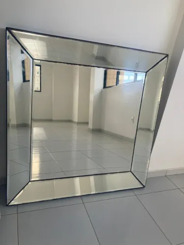 Espelho Moderno