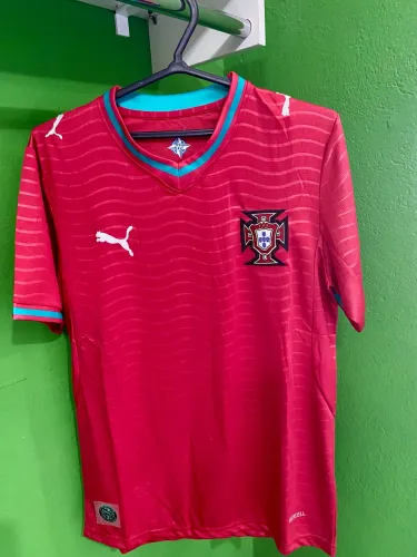 Linda camisa da seleção de Portugal