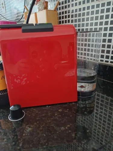 Cafeteira Nespresso Essenza