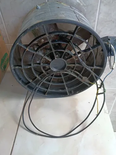 Exaustor Axial Industrial 30cm, 220V, 1/6CV Ventisol