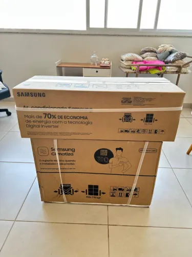 Ar-condicionado Split Samsung Inverter WindFree AI 12.000 BTUs Frio Sem Vento AR12DYFAAWKN
