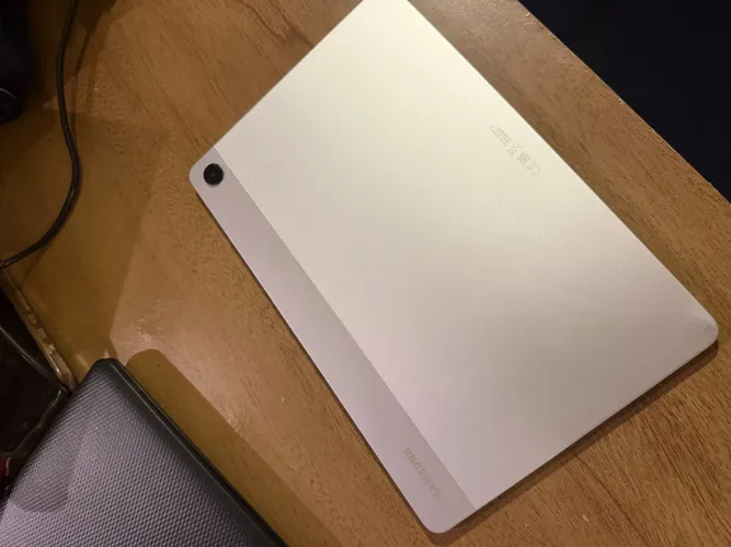 Samsung Galaxy Tab A9+ modelo SM-X210