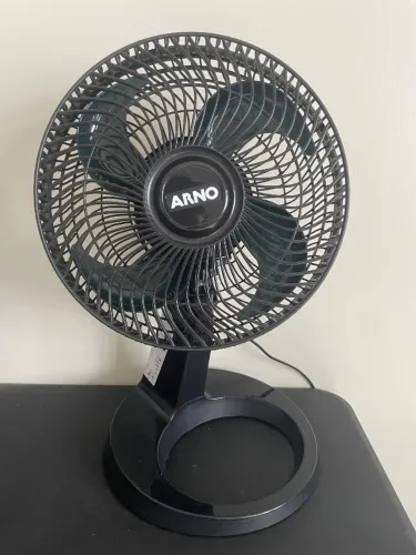 Ventilador de mesa Arno
