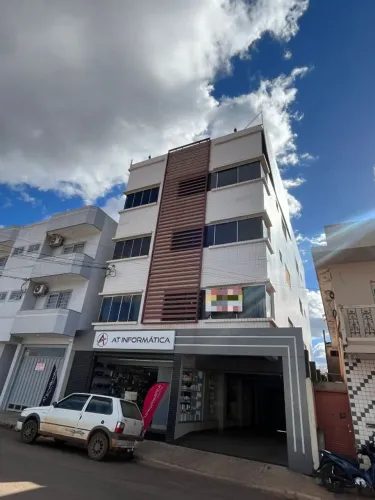 Dois quartos, Sala, Cozinha, banheiro,área de serviços e garagem coberta portão eletronico
