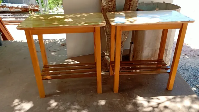 Mesinhas novas disponível. Faz entrega.