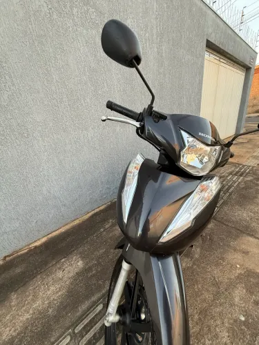Honda Biz 125 EX 2019 - Excelente estado de conservação!