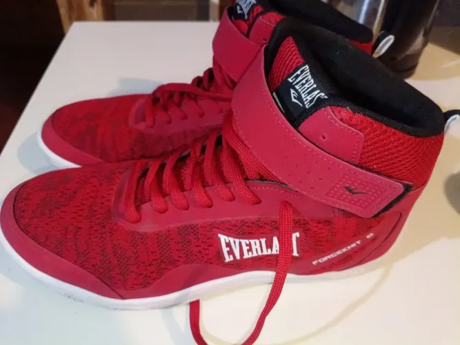 Vendo bota para treino Academia/Boxe