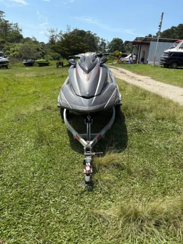 Jet ski Yamaha fzr 1800 ano 2011 com 169 HS de uso