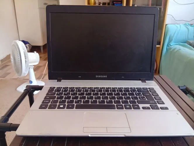 Notebook pra retirar peças 