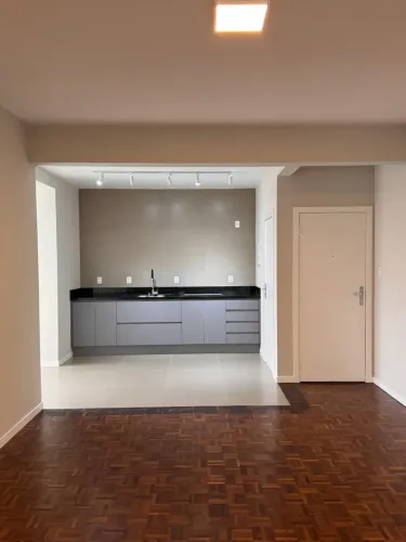 Apartamento para venda possui 104 metros quadrados com 3 quartos