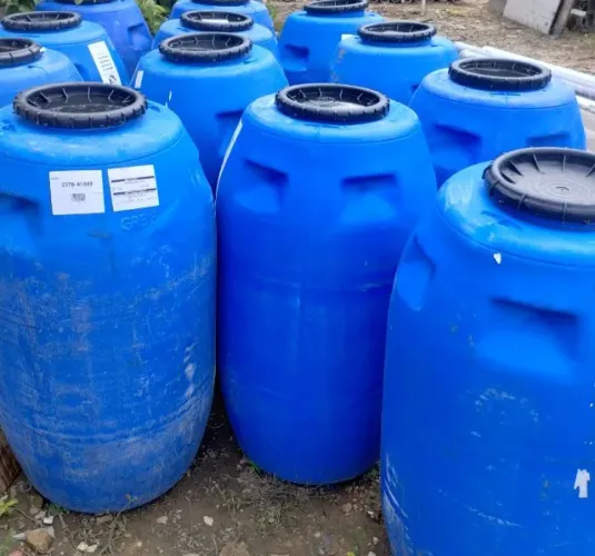Bombonas de 240 litros com tampa