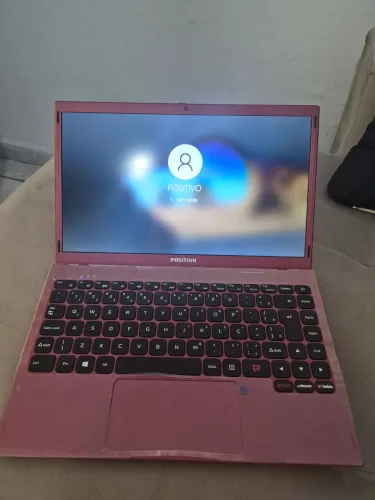 Vende-se Notebook Positivo Motion Q464C