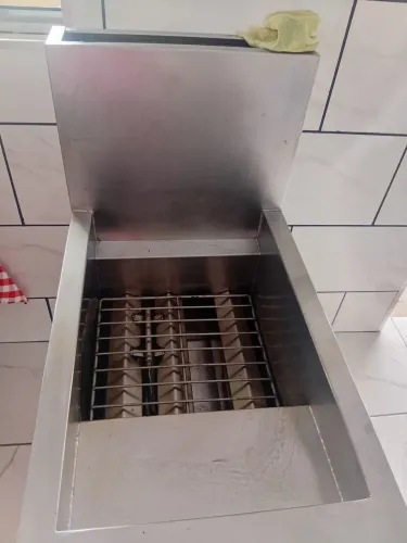 Fritadeira industrial água e óleo a gás 