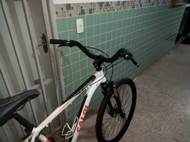 Bicicleta Caloi explorer aro 29
