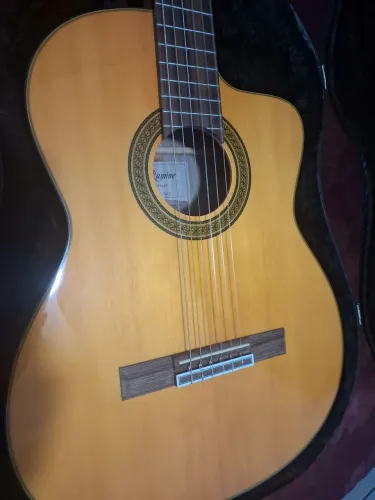 Violão Takamine Nylon