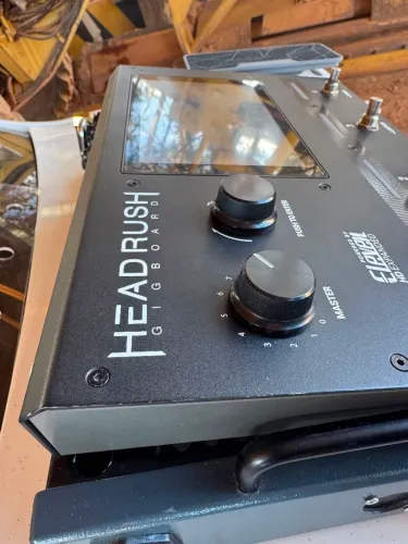 Pedaleira headrush gigboard (analiso troca)
