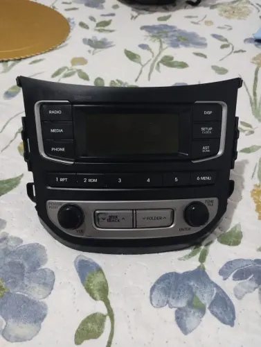 Rádio Hyundai HB 20