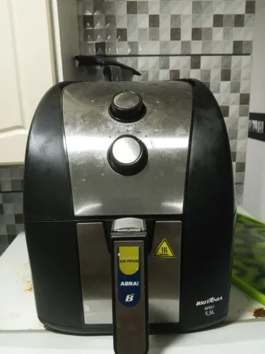 Air fryer Britânia 5.5L