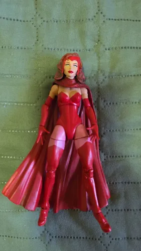 MARVEL LEGENDS FEITICEIRA SCARLATE X MEN