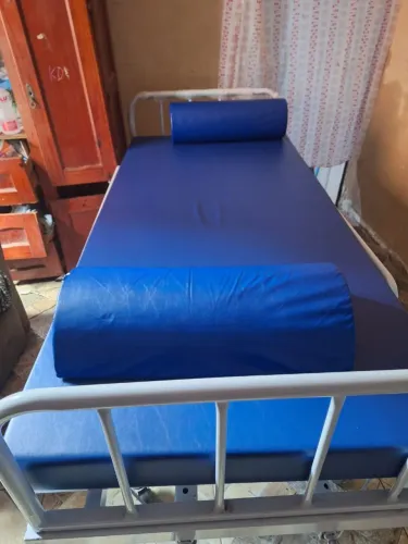Vendo cama para pessoas acamadas