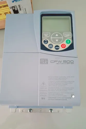 Inversor CFW500 trifásico 380V