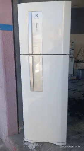 Geladeira Electrolux Frost Free 