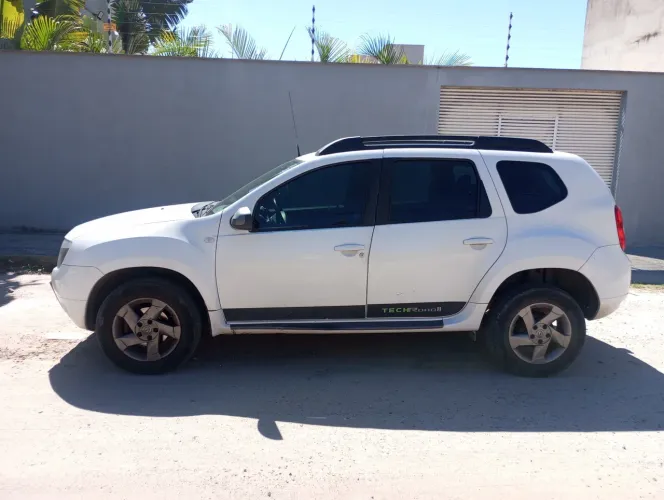 Renault Duster Techroad 2.0 Hi-flex 16V Aut. 2015