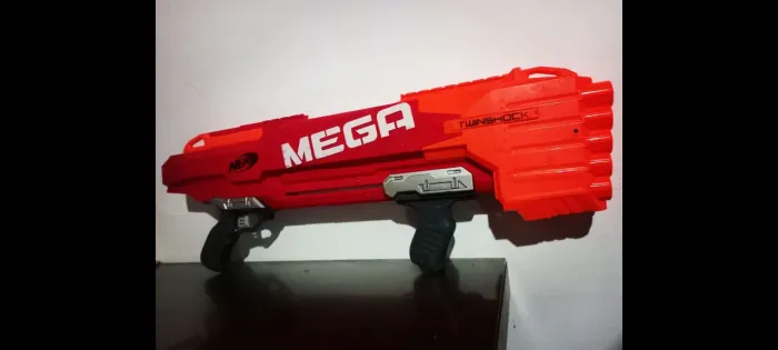NERF DOOM MEGA TWINSHOCK HASBRO 72 cm 10 DARDOS