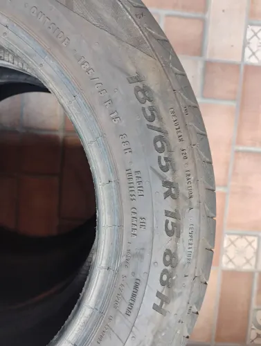 Peneu 185/60 R15