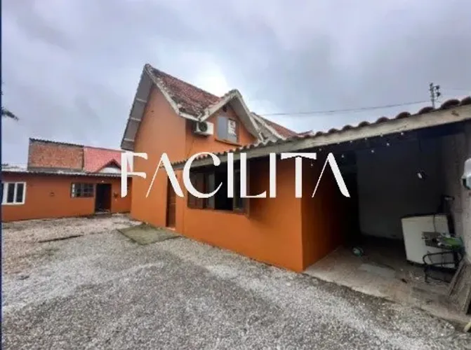Casa com 3 quartos no bairro Vargem do Bom Jesus, Florianópolis