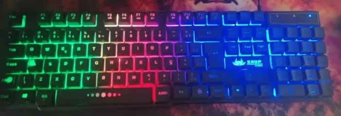 TECLADO GAMER MECANICO