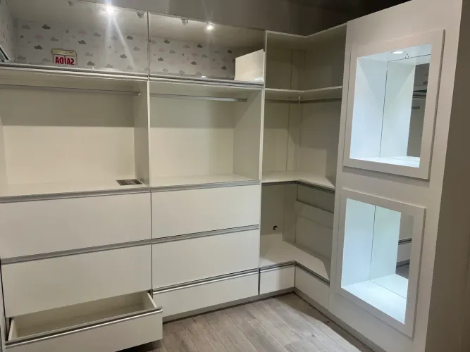 Móvel para loja armário de roupas com expositor