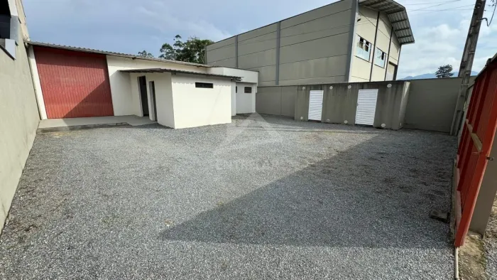 GALPAO COMERCIAL em JARAGUÁ DO SUL - SC, RIO CERRO I