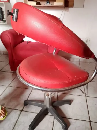 Cadeira para corte de salão