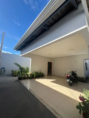 Vendo casa com 3 quartos sendo 1 suite Setor Jd Boulevard em Gurupi - TO