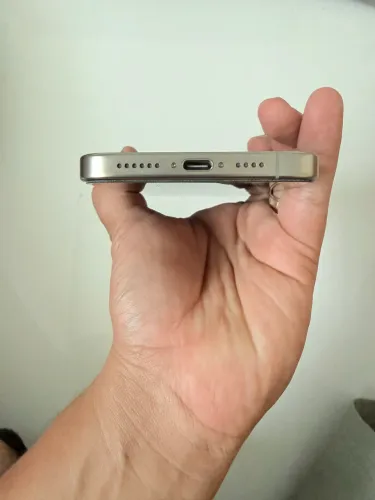 Vendo iphone 16 pro Max