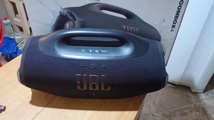 CAIXA JBL BOOMBOX 4