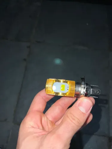Lâmpada LED H4 para moto