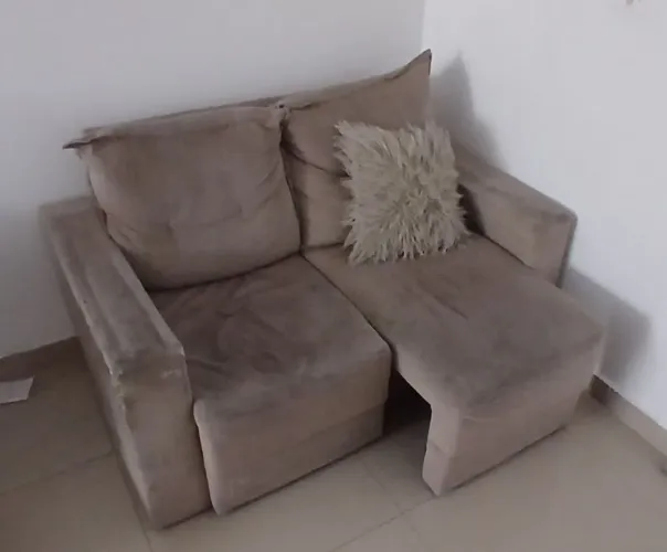 SOFÁ 2 LUGARES RETRATIL COM ALMOFADA