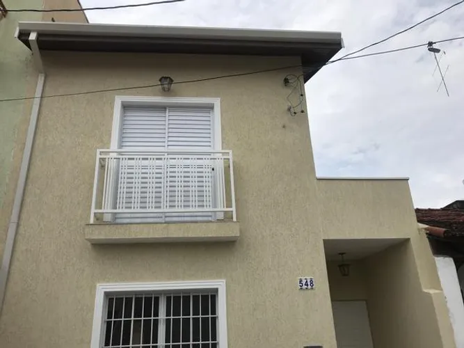 Sobrado Novo no Centro