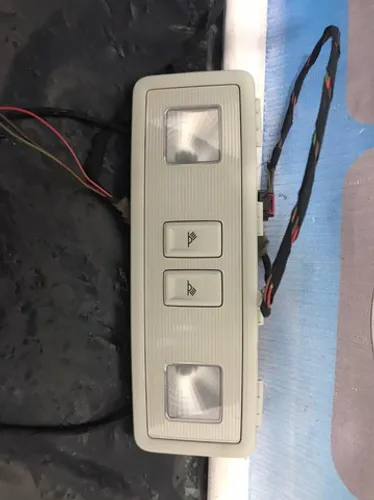 Luz de teto Cortesia Vw polo Tsi 18/19 Original