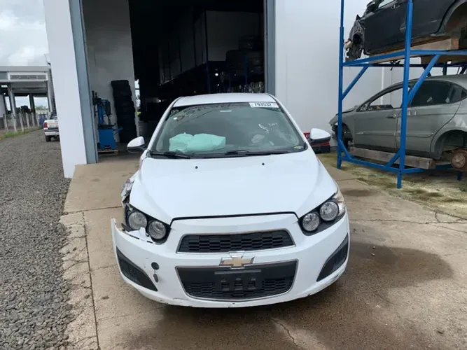 Sucata em peças Chevrolet Sonic LT 1.6V ecotec 2013