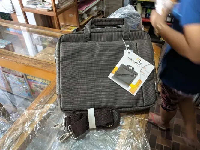Bolsa com Alça na Lateral p/ Notebook