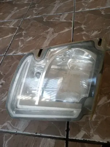 Farol Direito Volvo Vm 220 2015 A 2019 C/Led 