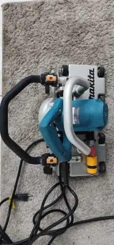 Serra para granito 45° meia esquadria 127V 1450W Makita