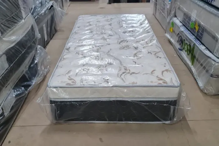 Colchão Solteiro Molas Ensacadas Super Oferta s543